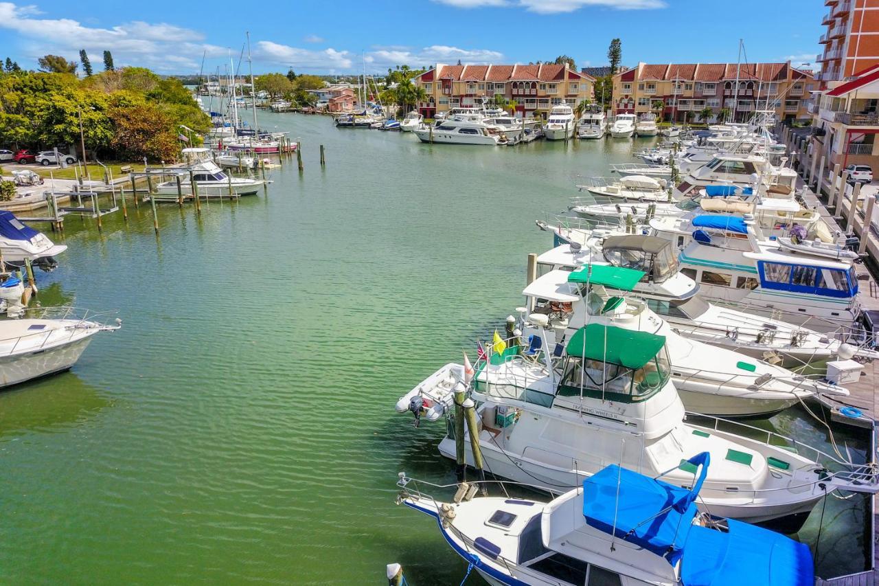 Apartamento Bay Front Oasis St. Pete Beach Exterior foto